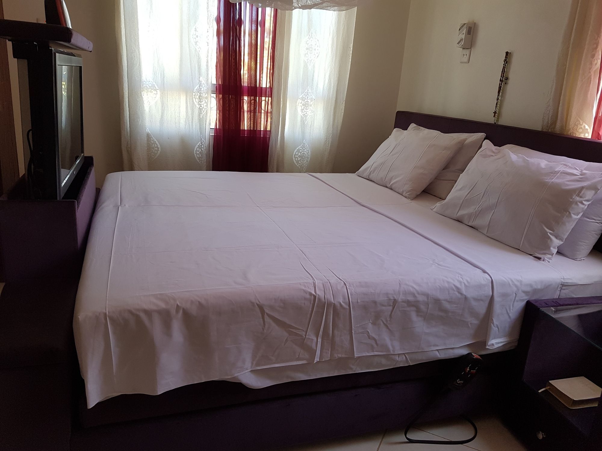 Queens Chateau Boutique Villa Praia de Diani Exterior foto