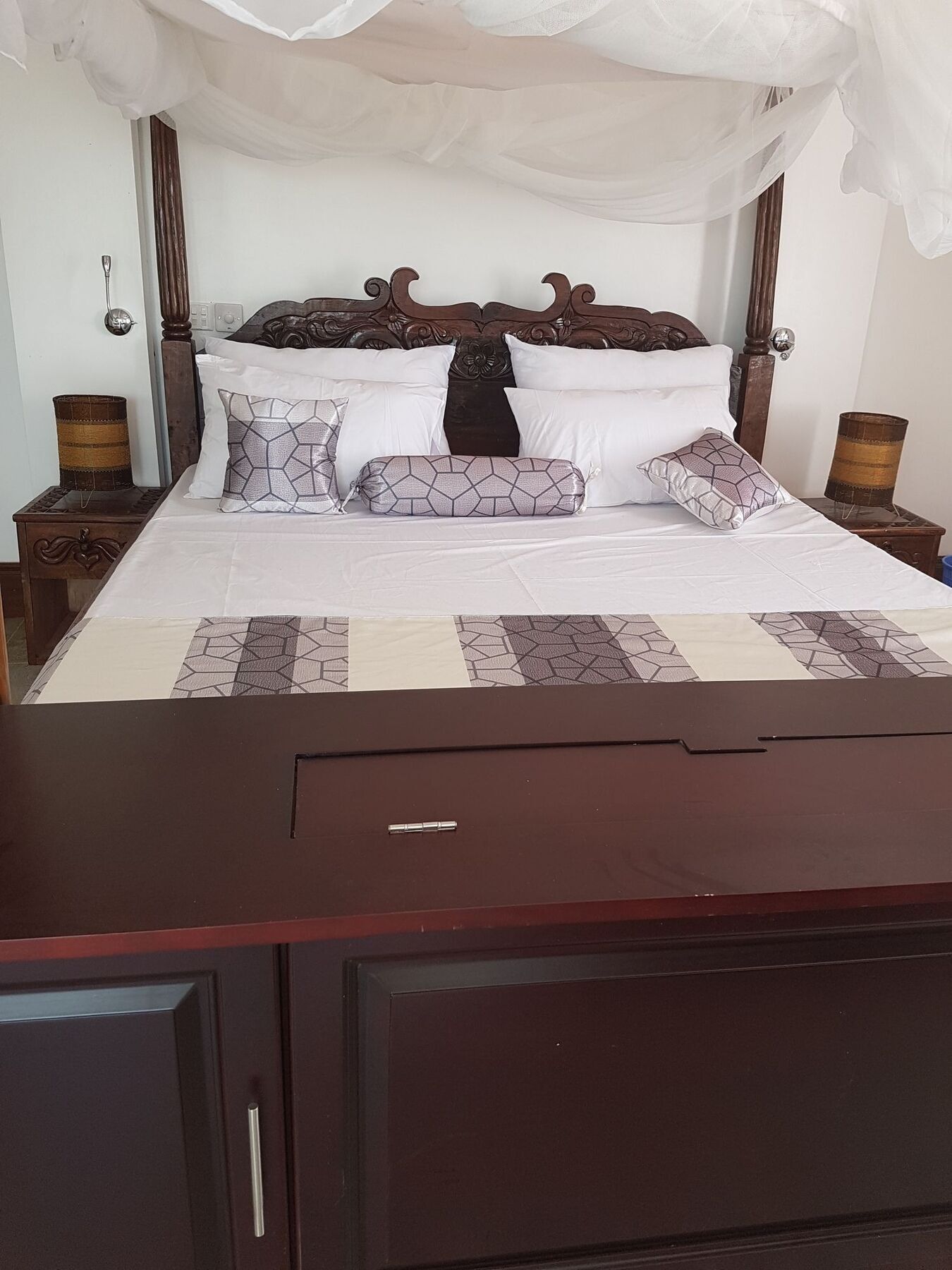 Queens Chateau Boutique Villa Praia de Diani Exterior foto